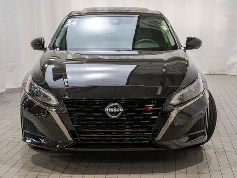 Certified 2024 Nissan Altima 2.0 SR image 2