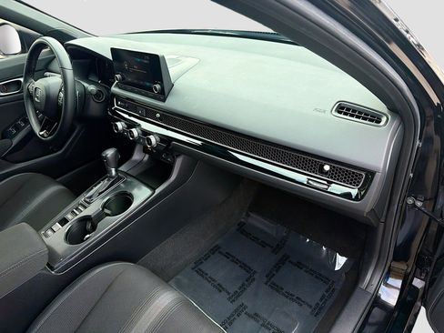 Used 2023 Honda Civic Sport image 31