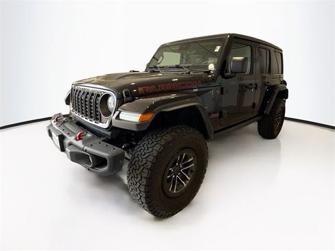 Used 2024 Jeep Wrangler Unlimited Rubicon image 3