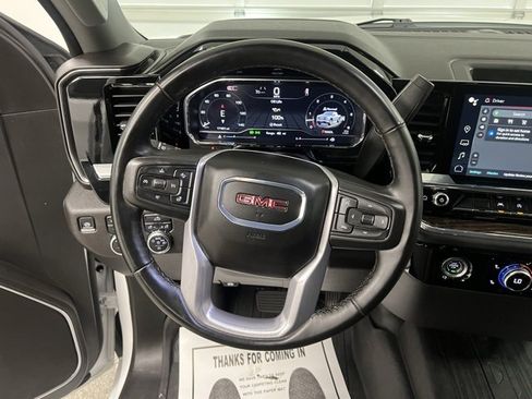 Used 2024 GMC Sierra 1500 Elevation image 29