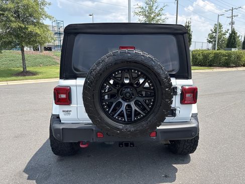 Used 2020 Jeep Wrangler Unlimited Rubicon w/ Quick Order Package 28Y Recon AWD/4WD image 8