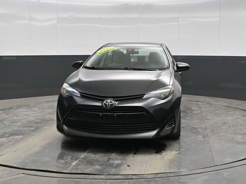 Used 2019 Toyota Corolla LE image 3