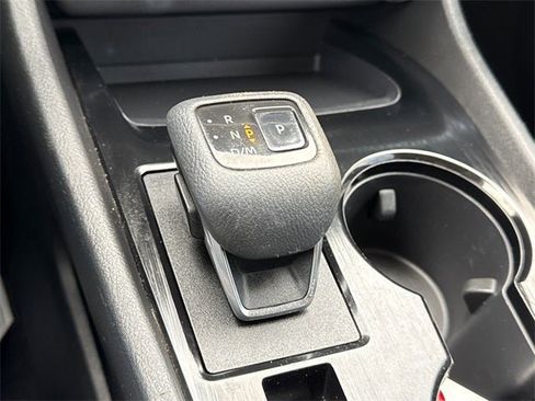 Used 2021 Nissan Rogue SV image 28