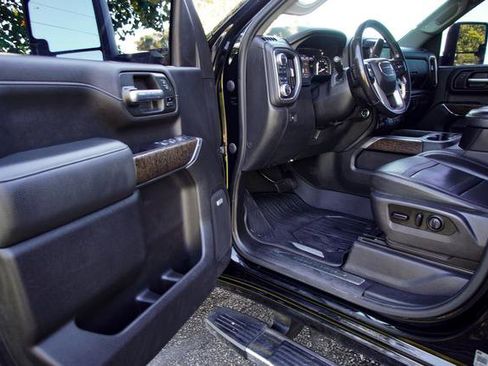 Used 2020 GMC Sierra 2500 Denali w/ Denali Ultimate Package image 12