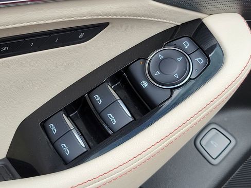 Certified 2025 Cadillac CT5 V AWD/4WD image 17