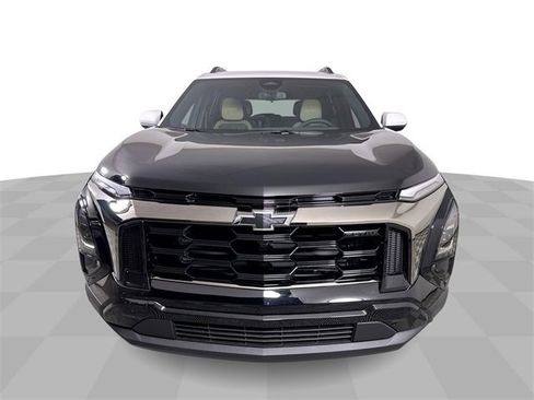 New 2026 Chevrolet Equinox ACTIV image 3