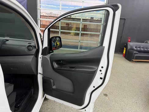 Used 2021 Nissan NV200 S w/ Back Door Glass Package FWD image 17