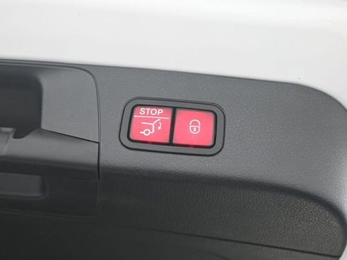 Used 2022 Mercedes-Benz GLB 250 GLB 250 image 29