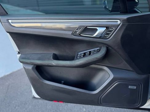 Certified 2023 Porsche Macan GTS AWD/4WD image 13