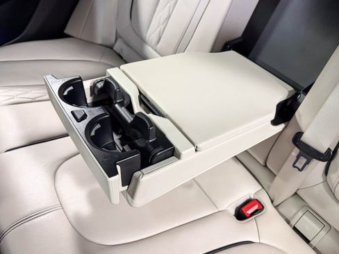 Used 2019 BMW X5 xDrive40i w/ Convenience Package image 17