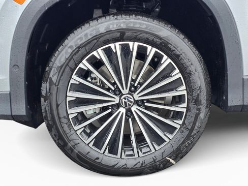New 2026 Volkswagen Tiguan S AWD/4WD image 11