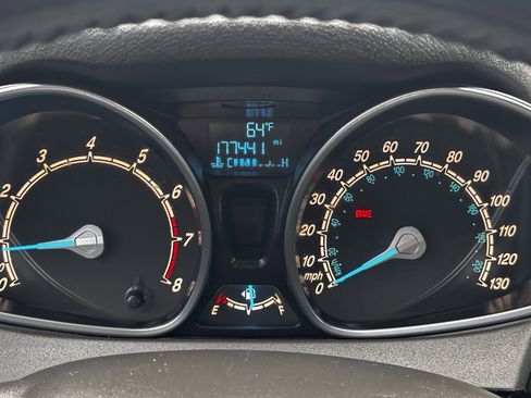 Used 2014 Ford Fiesta SE image 10