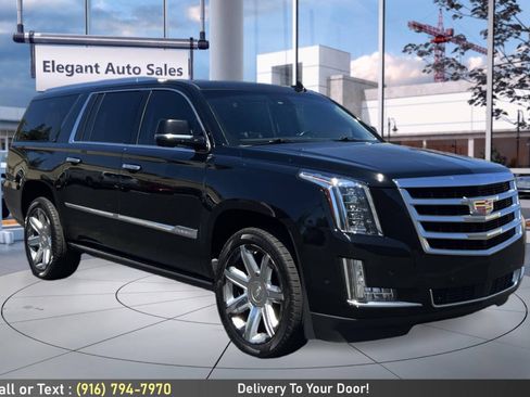 Used 2017 Cadillac Escalade ESV Premium Luxury AWD/4WD image 3