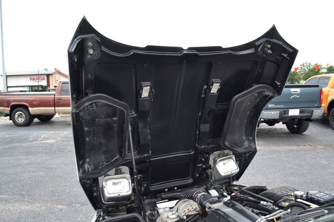 Used 1996 Chevrolet Corvette Coupe RWD image 35