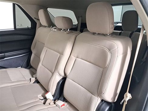 Used 2020 Ford Explorer 2WD image 13