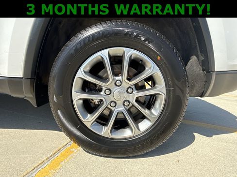 Used 2014 Jeep Grand Cherokee Limited image 43