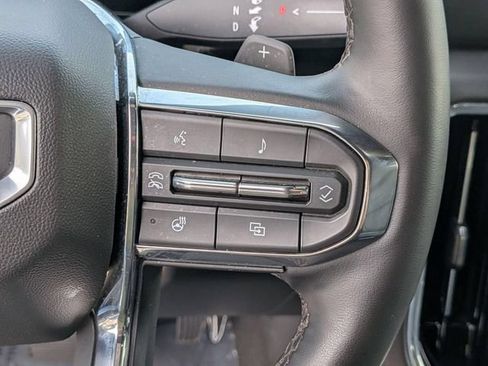 Used 2025 GMC Yukon Denali AWD/4WD image 20