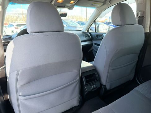 Used 2019 Subaru Outback 2.5i Premium image 19