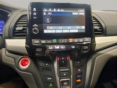 Used 2019 Honda Odyssey EX-L image 16