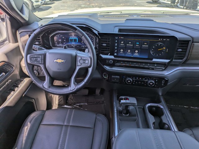 Used 2024 Chevrolet Silverado 1500 High Country w/ Technology Package AWD/4WD image 18