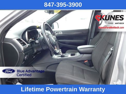 Used 2020 Jeep Grand Cherokee Laredo image 11