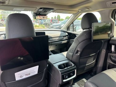 New 2025 Kia Carnival SX Prestige image 19