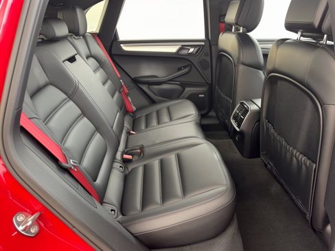 Used 2020 Porsche Macan S AWD/4WD image 29