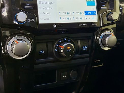 Used 2023 Toyota 4Runner 40th Anniversary SE image 18