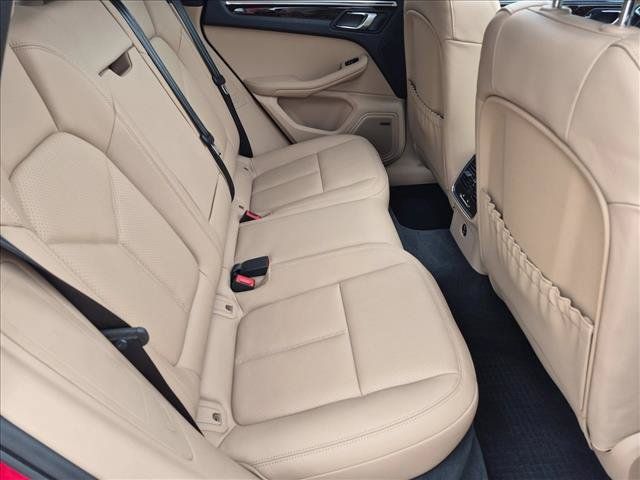 Used 2025 Porsche Macan Turbo AWD/4WD image 22