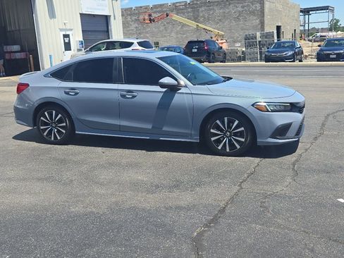 Used 2024 Honda Civic EX image 9