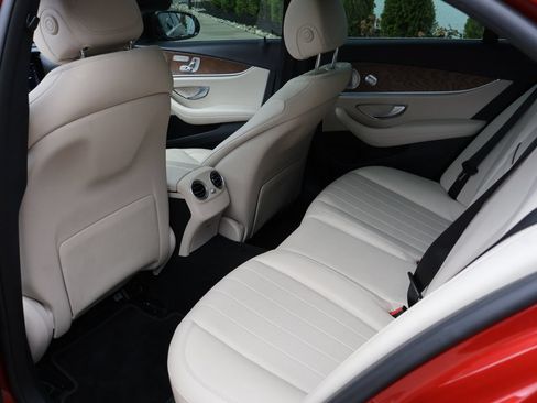 Used 2019 Mercedes-Benz E 300 image 11