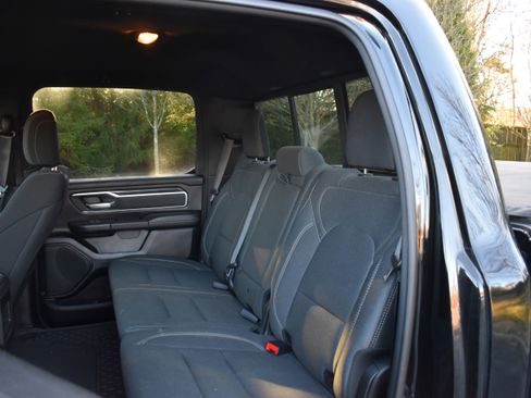 Used 2021 RAM 1500 Big Horn image 4