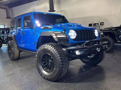 Used 2024 Jeep Wrangler Unlimited Sport image 33
