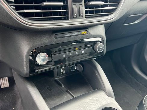 Used 2025 Ford Escape Platinum image 21