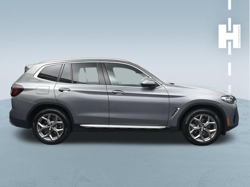 Used 2023 BMW X3 xDrive30i w/ Premium Package AWD/4WD image 3