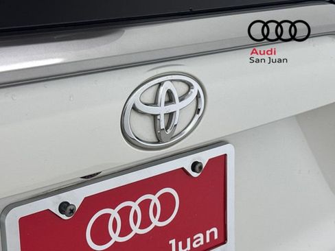 Used 2020 Toyota RAV4 Limited image 12