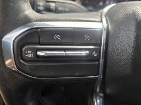 Used 2023 GMC Canyon Denali image 20