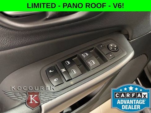 Used 2022 Jeep Cherokee Limited w/ Mopar Interior Package AWD/4WD image 20