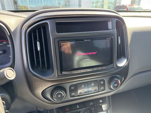 Used 2015 GMC Canyon 2WD Crew Cab image 8