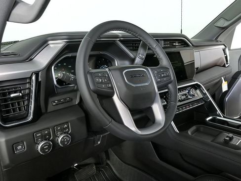 New 2026 GMC Sierra 2500 Denali w/ Denali Reserve Package image 4