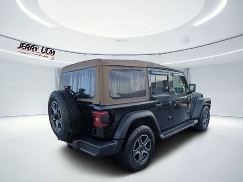 Used 2020 Jeep Wrangler Unlimited Sport AWD/4WD image 3