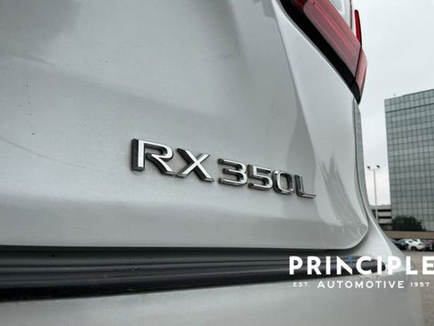 Used 2018 Lexus RX 350L FWD w/ Accessory Package image 11