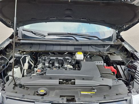 Used 2025 Nissan Pathfinder SL AWD/4WD image 35