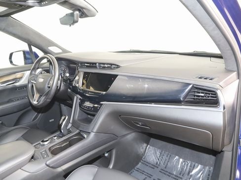 Used 2023 Cadillac XT6 Sport w/ Platinum Package image 45