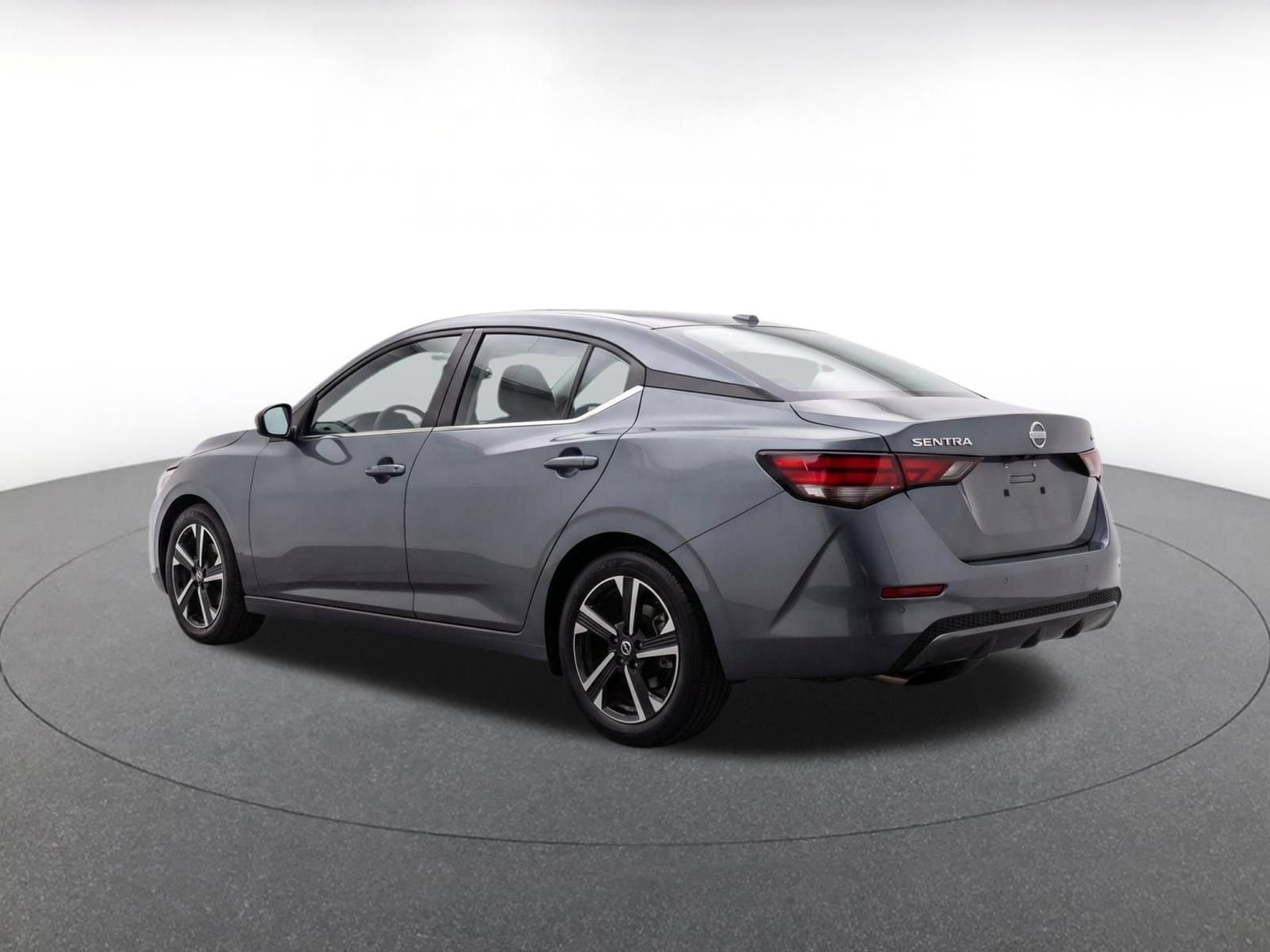 Used 2025 Nissan Sentra SV FWD image 6