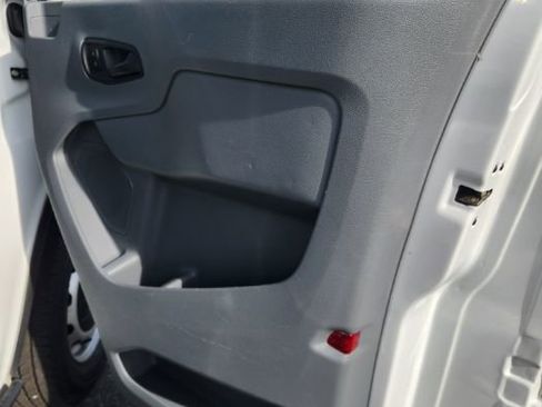 Used 2016 Ford Transit 250 130 Low Roof RWD image 27