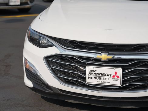 Used 2023 Chevrolet Malibu LS FWD image 9