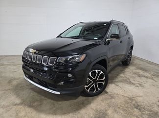 Used 2022 Jeep Compass Limited video 1