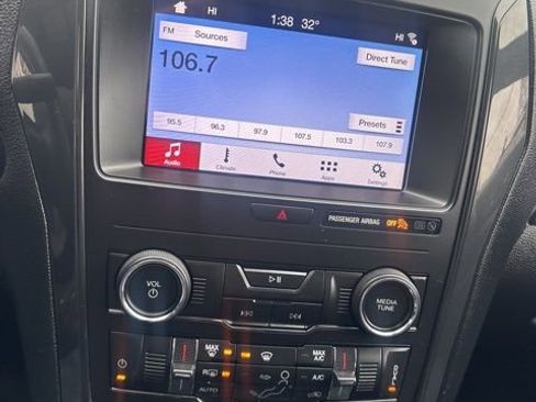 Used 2019 Ford Explorer XLT w/ Equipment Group 201A image 15