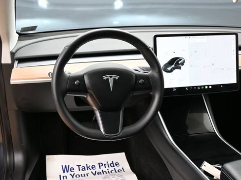 Used 2020 Tesla Model 3 Long Range AWD/4WD image 33